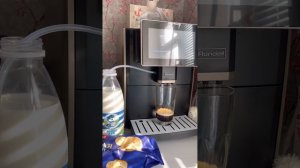 Автоматическая кофемашина Rondell RDE-1111, такая же есть у Hipresso, Vitek, Caldoo