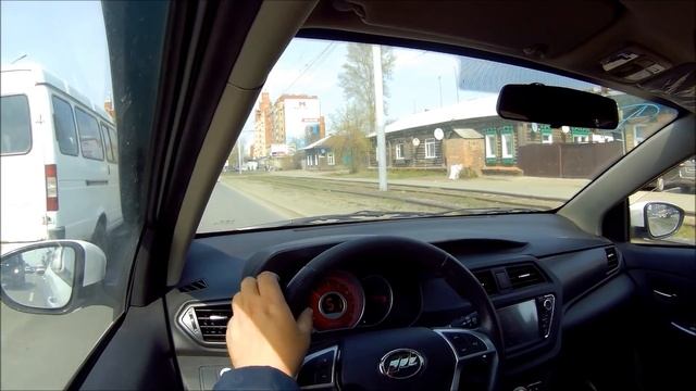 На ЛИФАНе Х50 за хлебушком съездил. смотреть онлайн