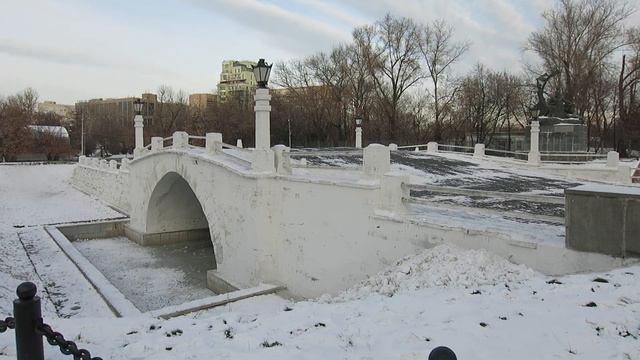 05.12.2022. Россия. Москва. Горбатый мост смотреть онлайн