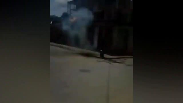 Электрическая дуга на столбе смотреть онлайн