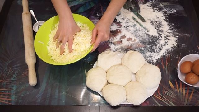 Хачапури самый быстрый и простой рецепт. По-Аджарски с яйцом смотреть онлайн