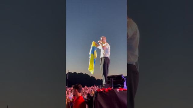 Dan Reynolds Ukraine Tribute 🇺🇦 | Imagine Dragons - Forever Young. Stockholm Lollapalooza 2022