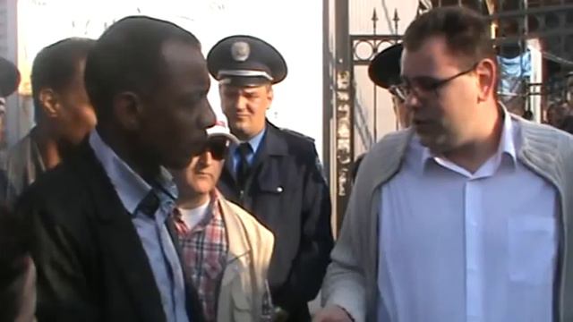 Судебный исполнитель Парфенов на "Привозе". смотреть онлайн