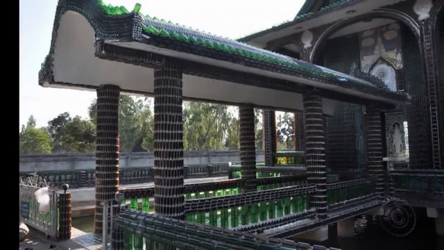 Храм из пивных бутылок