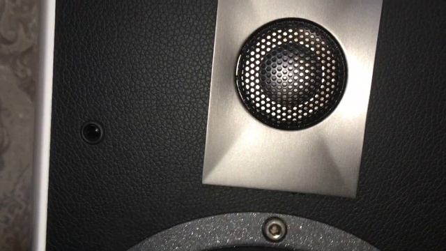 Onkyo A-9050 и focal Chorus 726 смотреть онлайн