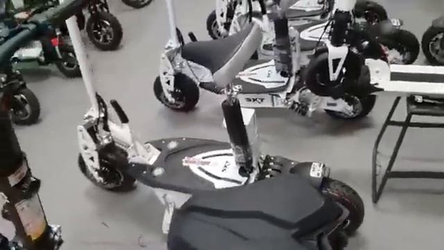 SXT 1600 WATT 55 kph TOP speed (DELIVERY-CHOICE) @ muckandfun and smilesycoot смотреть онлайн