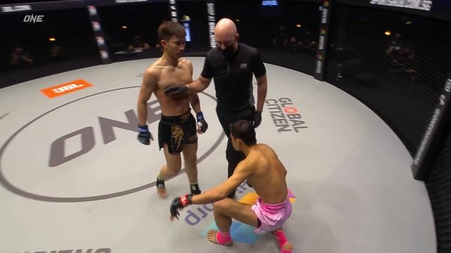 Tawanchai's TERRIFYING Muay Thai Style ??