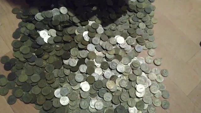 Открываем копилку ёмкостью 2,5 л. смотреть онлайн