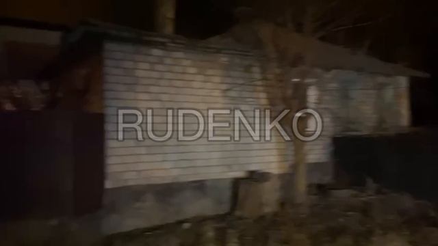 Кадры с места обстрела нацистами Ленинского района г Донецка из РСЗО HIMARS. смотреть онлайн