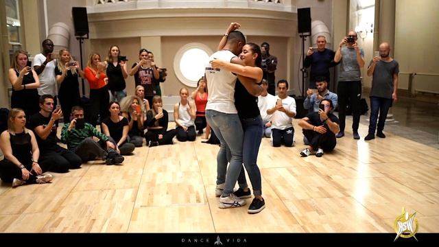 Junior and Carolina Bachata Dominicana workshop at HSW by Dance Vida смотреть онлайн