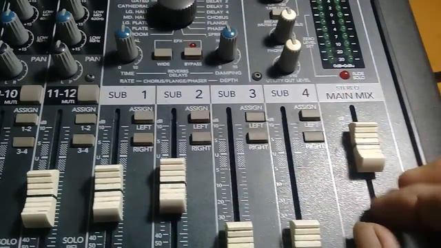 Mixer mackie CFX 12 смотреть онлайн