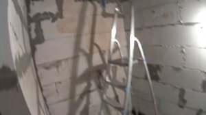 Установка сливного трапа. Вода,отопление и канализация в бане.