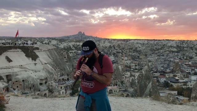 Ost “Игры престолов» на дудуке в Гёреме.