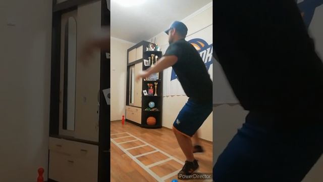 Тренировка по баскетболу в домашних условиях 18. БК "ВОСТОК". смотреть онлайн