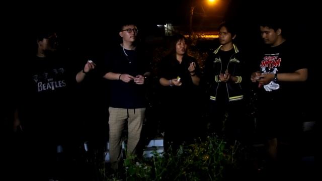 Doing Paranormal Thing in Old Graveyard At 3AM in West Java Indonesia | Full Series смотреть онлайн