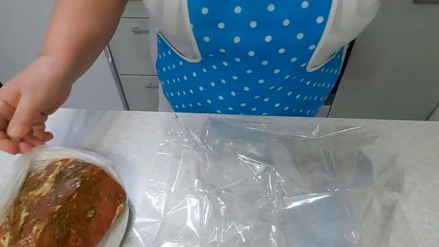 Буженина. Сочная и вкусная в рукаве в духовке. смотреть онлайн