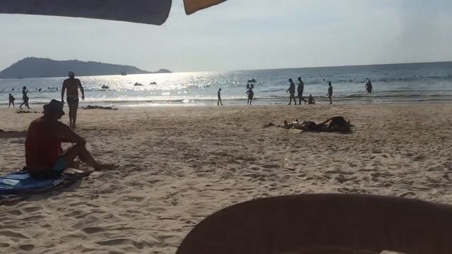 Тай LIVE #42 Отдых на пляже, девчонки топлесс! смотреть онлайн