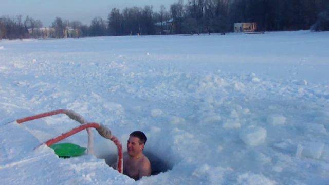 Купание в Колонистском пруду, г. Пушкин смотреть онлайн