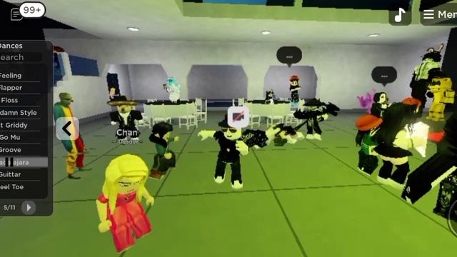 Танцы под разную музыку на дискотеке в Roblox (2 часть) смотреть онлайн