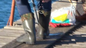 Рыбалка в Анапе сегодня  Центральный пляж Сарган на пилькеры и бамбарду