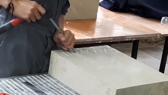 Фрагмент работы на туре квалификации Архитектурная обработка камня WSR Москва смотреть онлайн