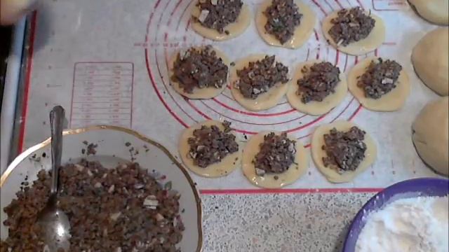 ПИРОЖКИ Домашние С Ливером ИЗ ПРЕСНОГО ТЕСТА В ДУХОВКЕ. БЫСТРО, ВКУСНО, ПРОСТО, СЫТНО!!! смотреть онлайн