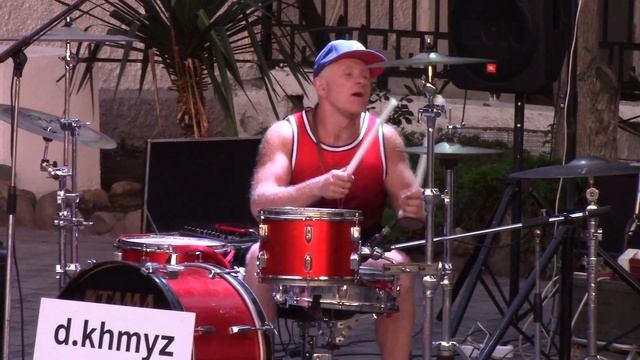 Анапа / БАРАБАНЩИК-ВИРТУОЗ Дмитрий Хмыз / Камнем по голове (Король и Шут) смотреть онлайн