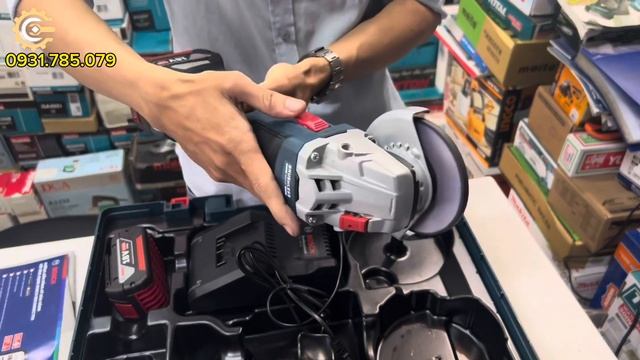 Máy Mài Góc Pin 18V Bosch GWS 18V-10 SET| 18V Cordless Brushless Angle Grinder| Công Cụ Máy Móc смотреть онлайн