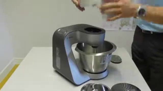 Küchenmaschine Bosch MUM56S40 - Einsatz  Durchlauf Schnitzler