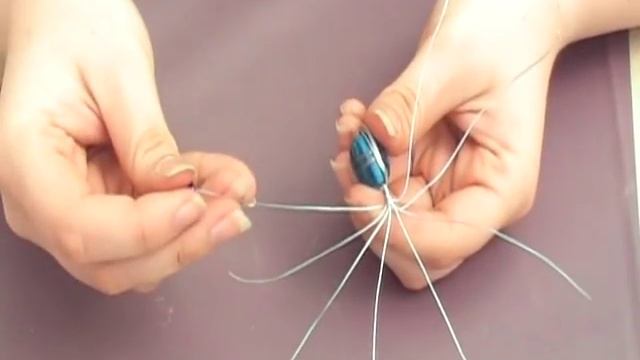 How to make a beaded spider смотреть онлайн