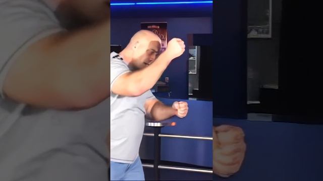 Easy Power Slam for A Street Fight смотреть онлайн