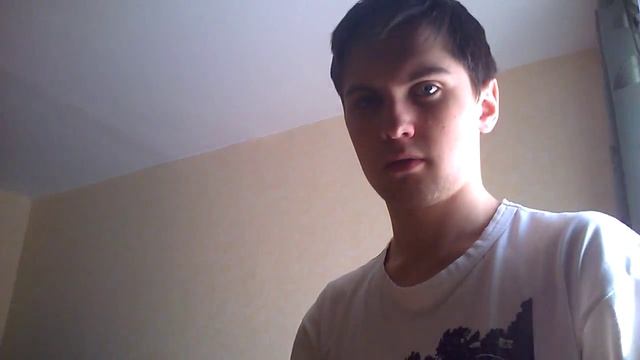 Белая футболка