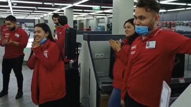 СДЕЛАЛ ПРЕДЛОЖЕНИЕ ДЕВУШКИ смотреть онлайн