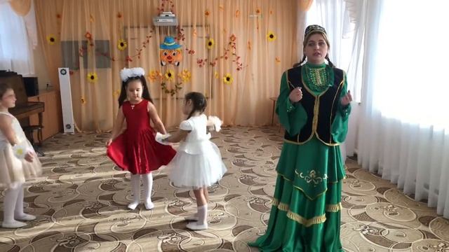 Хабибрахманова Гулия «Кызыл ромашка» М. Джалиля на татарском смотреть онлайн