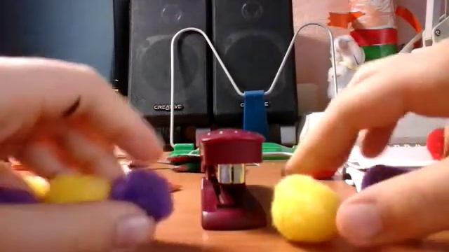 ДЕЛАЕМ ГУСЕНИЦУ ИЗ ПАНПОНОВ!!!!!☆☆☆ смотреть онлайн