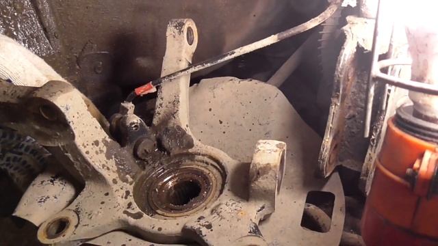 Замена подшипника передней ступицы Hyundai Accent. смотреть онлайн