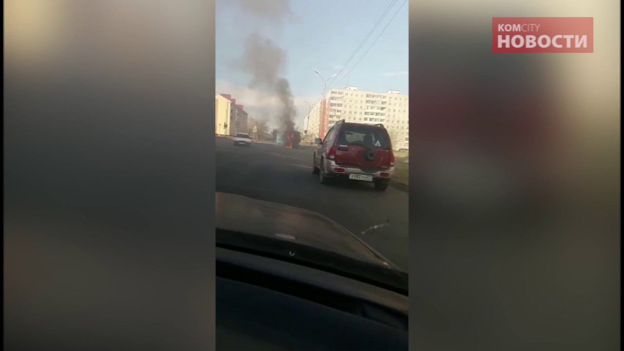 На Московском сгорел автобус смотреть онлайн