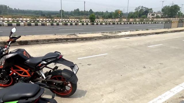 Apollo Tramplr XR Vs Apollo Alpha H1 Vs Ceat Zoom Best Tyre For Ktm ,Yamaha R15v3 ,R15v4, Dominar40