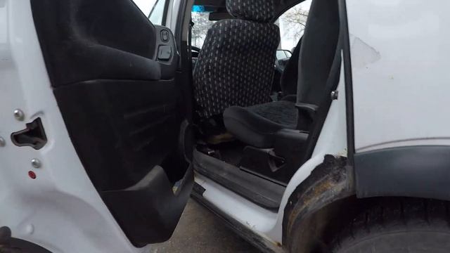 ОСМАТРИВАЮ ОПЕЛЬ ЗАФИРА 2,0 ДТИ, 2003 года, за 2400 долларов. МОГЛА быть и ЛУЧШЕ! смотреть онлайн