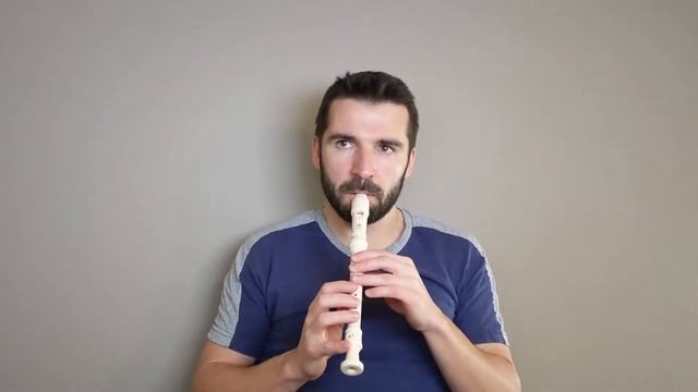 J S Bach Minuet in B minor From Orchestral Suite No 2 Soprano Recorder смотреть онлайн