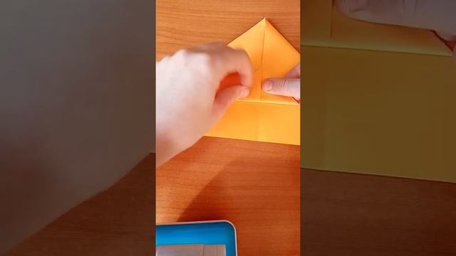 Как сделать простой бумажный самолётик ✈️ смотреть онлайн