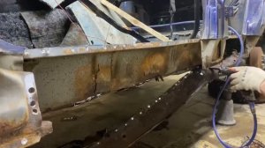 Как правильно поменять порог на ваз 2114