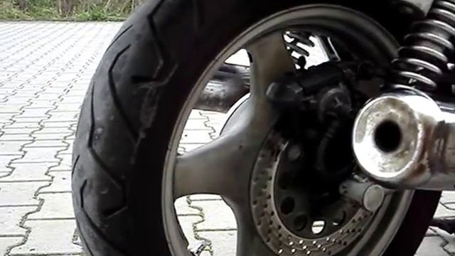 Suzuki VX 800 presentation and exhaust sound p.1 смотреть онлайн