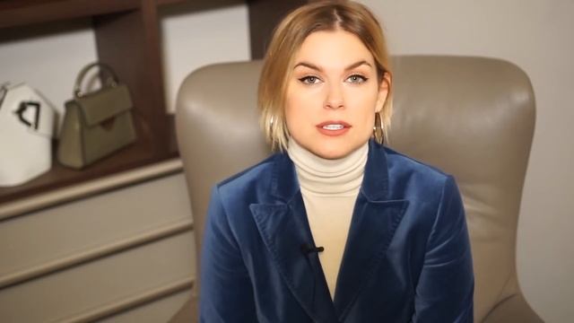 КАК НОСИТЬ СВЕТЛУЮ ОДЕЖДУ ЗИМОЙ смотреть онлайн