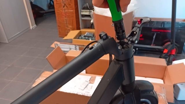 устраняем люфт в рулевой колонке электросамоката Carmega  CROW 10