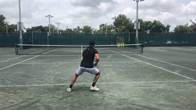 Tennis training Clay court sliding drills with Coach Brian Dabul смотреть онлайн