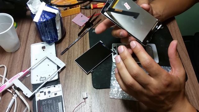 Замена тачскрина на дисплейный модуль Lenovo A1000 смотреть онлайн