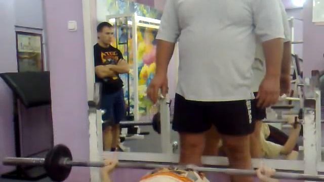 Марьяна Наумова жим лежа 35 кг на 20 раз смотреть онлайн