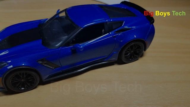 Unboxing-Diecast 2015 Chevrolet Corvette Z06 1:24. Diecast Maisto смотреть онлайн
