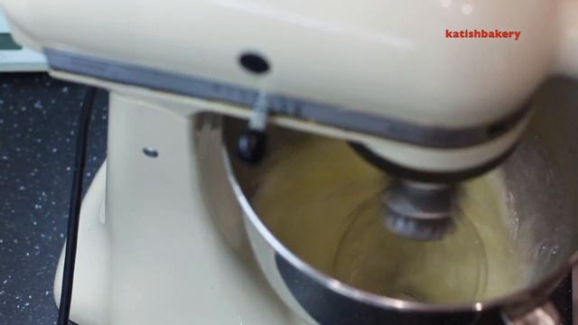 Брусничный тарт с меренгой